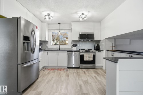 9 Prospect Place, Cardiff, AB 