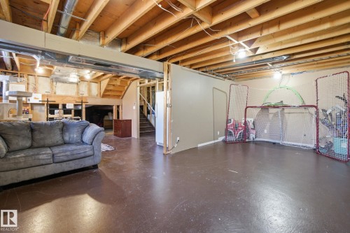 9 Prospect Place, Cardiff, AB 