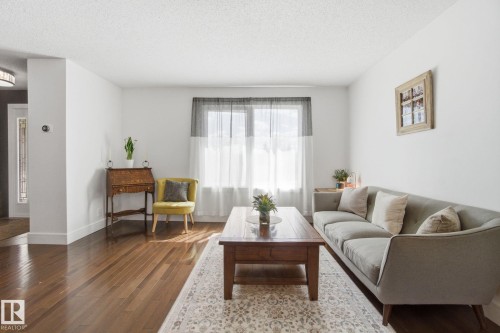 9 Prospect Place, Cardiff, AB 