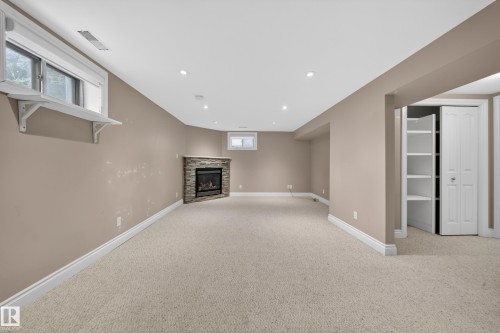8706 83 Avenue, Edmonton, AB 