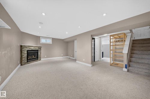 8706 83 Avenue, Edmonton, AB 