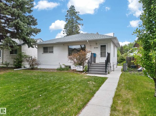 8706 83 Avenue, Edmonton, AB 