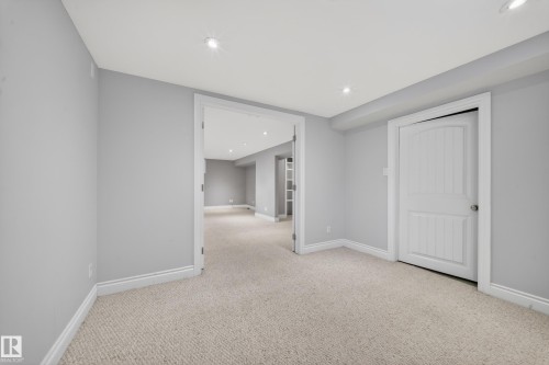 8706 83 Avenue, Edmonton, AB 