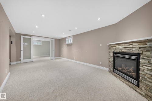 8706 83 Avenue, Edmonton, AB 