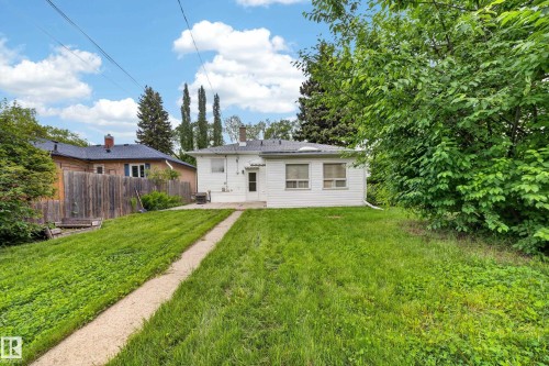 8706 83 Avenue, Edmonton, AB 