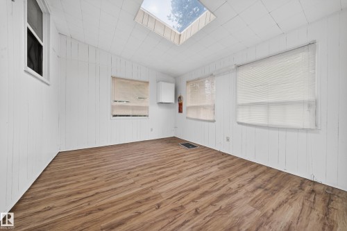 8706 83 Avenue, Edmonton, AB 