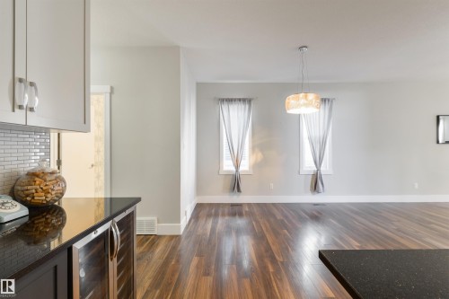 5125 Corvette Street, Edmonton, AB 
