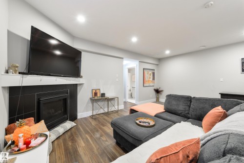 5125 Corvette Street, Edmonton, AB 