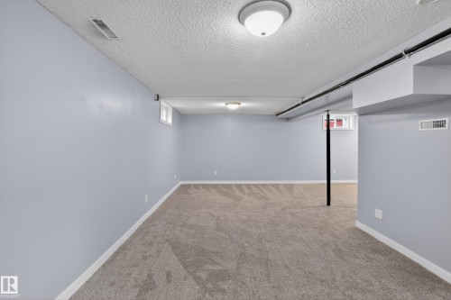 5409 49 Ave, Camrose, AB 