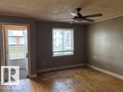 12242 91 Street, Edmonton, AB - Indoor Photo Showing Other Room