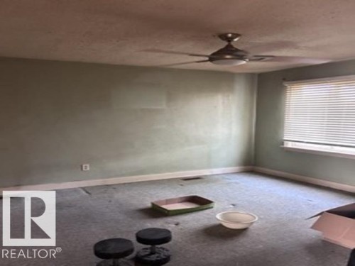 12242 91 Street, Edmonton, AB - Indoor Photo Showing Other Room