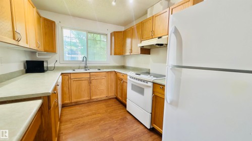 3609 43 Avenue, Edmonton, AB 