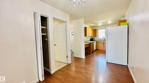 3609 43 Avenue, Edmonton, AB 