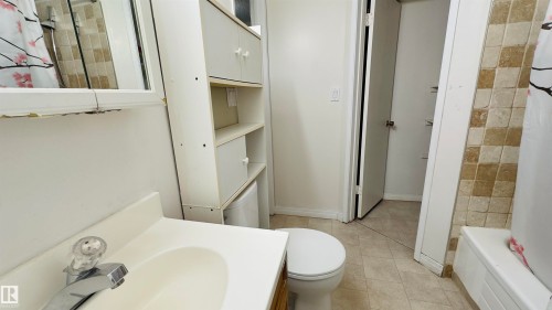 3609 43 Avenue, Edmonton, AB 