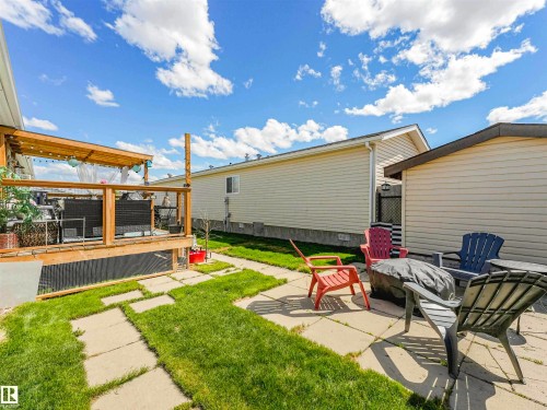 1122 Aspen Dr W, Leduc, AB 