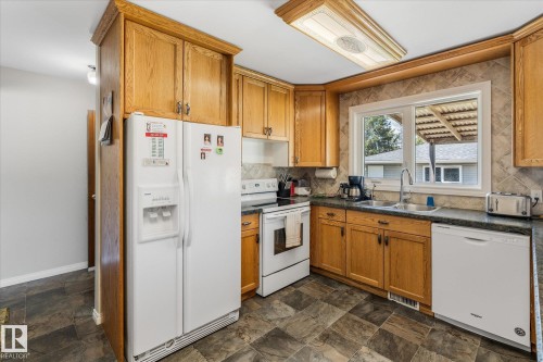 13 Oatway Drive, Stony Plain, AB 