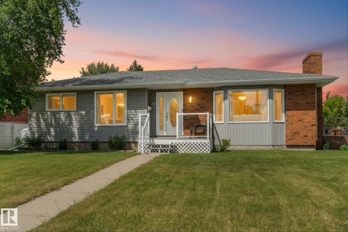 13 Oatway Drive, Stony Plain, AB 