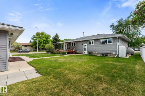 13 Oatway Drive, Stony Plain, AB 