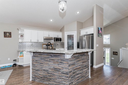 9410 104 Avenue, Morinville, AB 