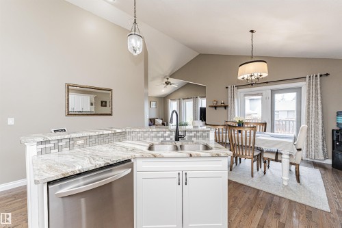 9410 104 Avenue, Morinville, AB 