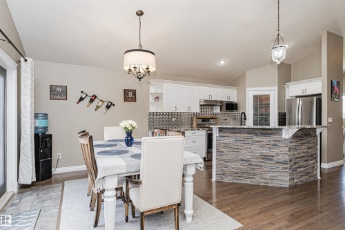 9410 104 Avenue, Morinville, AB 
