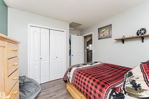 9410 104 Avenue, Morinville, AB 