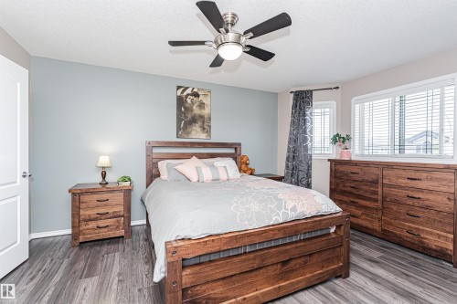 9410 104 Avenue, Morinville, AB 