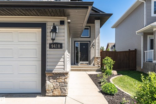 9410 104 Avenue, Morinville, AB 