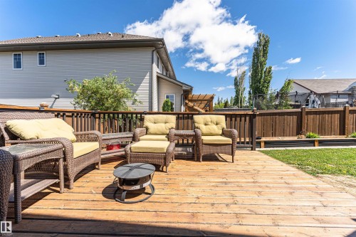 9410 104 Avenue, Morinville, AB 