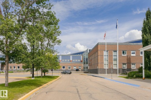 9410 104 Avenue, Morinville, AB 