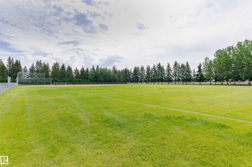 9410 104 Avenue, Morinville, AB 