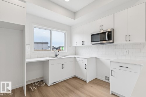 8124 228 Street, Edmonton, AB 