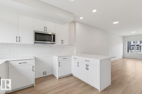 8124 228 Street, Edmonton, AB 