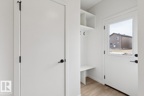 8124 228 Street, Edmonton, AB 