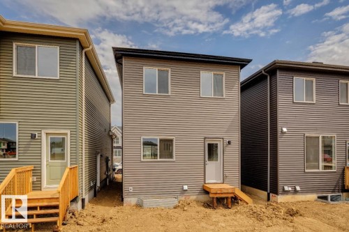 8124 228 Street, Edmonton, AB 