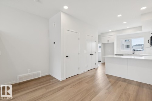 8124 228 Street, Edmonton, AB 