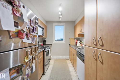 402 10303 105 Street, Edmonton, AB 