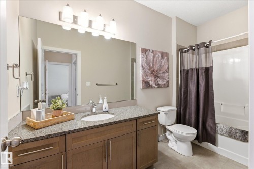 1 16537 130A Street, Edmonton, AB - Indoor Photo Showing Bathroom