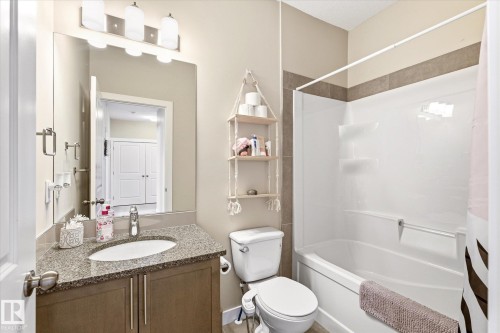 1 16537 130A Street, Edmonton, AB - Indoor Photo Showing Bathroom
