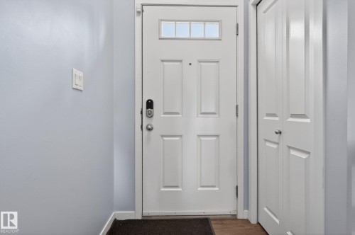 Interior entry - 62 3305 Orchards Link, Edmonton, AB 