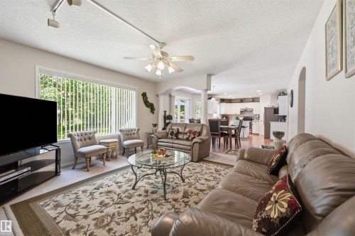 514 Butterworth Way, Edmonton, AB 
