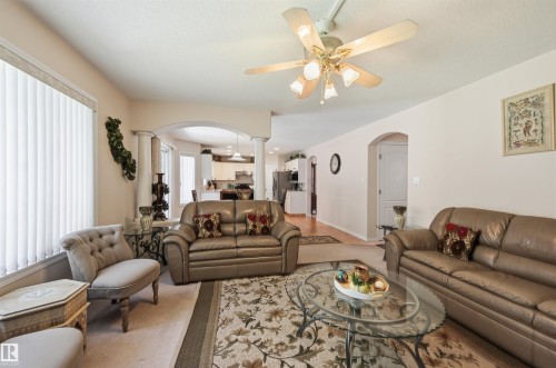 514 Butterworth Way, Edmonton, AB 