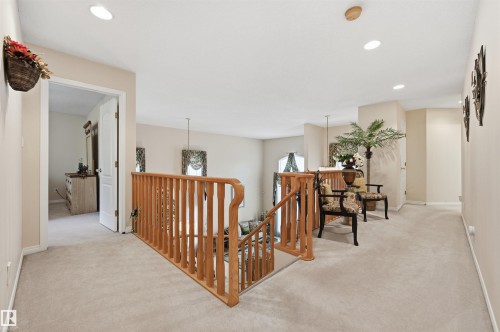 514 Butterworth Way, Edmonton, AB 