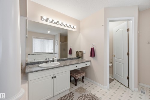 514 Butterworth Way, Edmonton, AB 