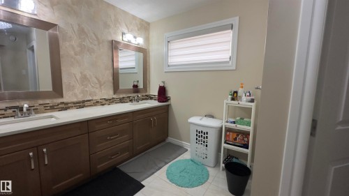 8826 24 Avenue, Edmonton, AB 