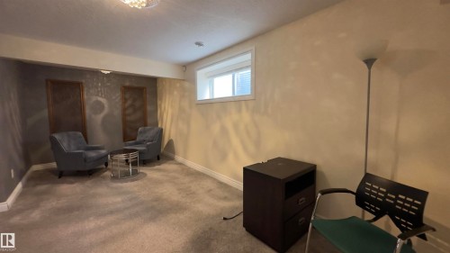 8826 24 Avenue, Edmonton, AB 