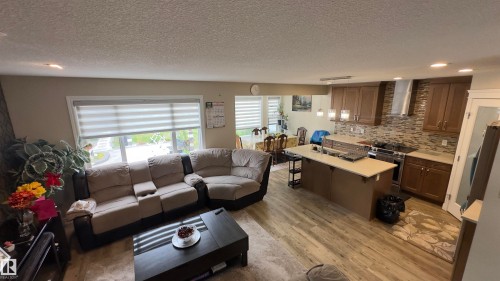 8826 24 Avenue, Edmonton, AB 