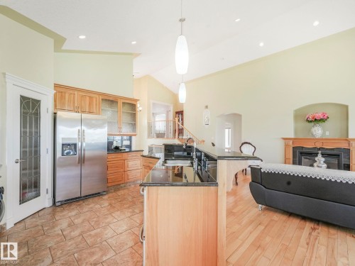 7504 161A Avenue, Edmonton, AB - Indoor