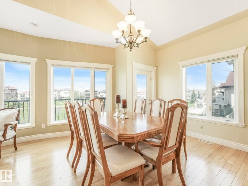 7504 161A Avenue, Edmonton, AB - Indoor Photo Showing Dining Room