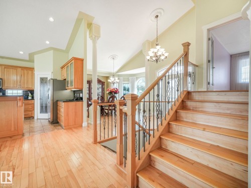 7504 161A Avenue, Edmonton, AB - Indoor Photo Showing Other Room